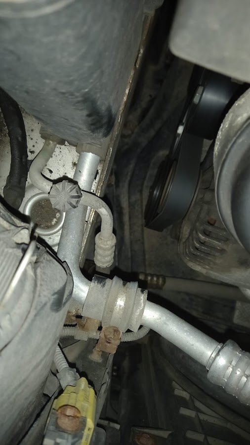 Detaliu din compartimentul motor